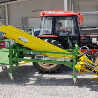 Lavender Harvester with platform MKL 2K