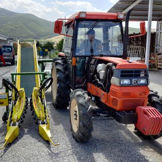 Lavender Harvester with platform MKL 2K