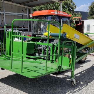 Lavender Harvester with platform MKL 2K