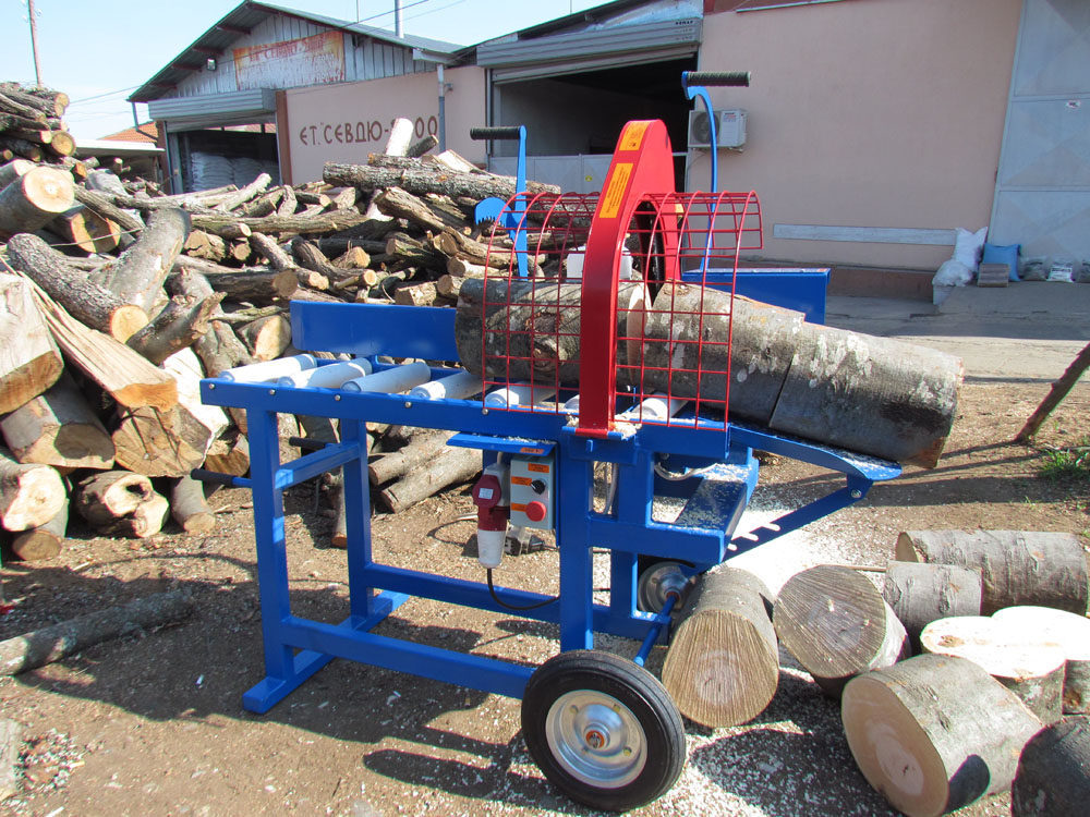 Wood splitter